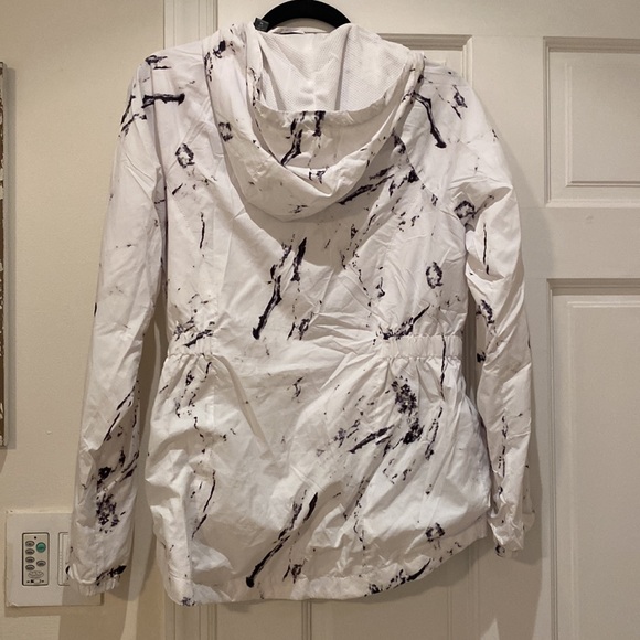 NEW BALANCE MARBLE JACKET - Picture 3 of 3